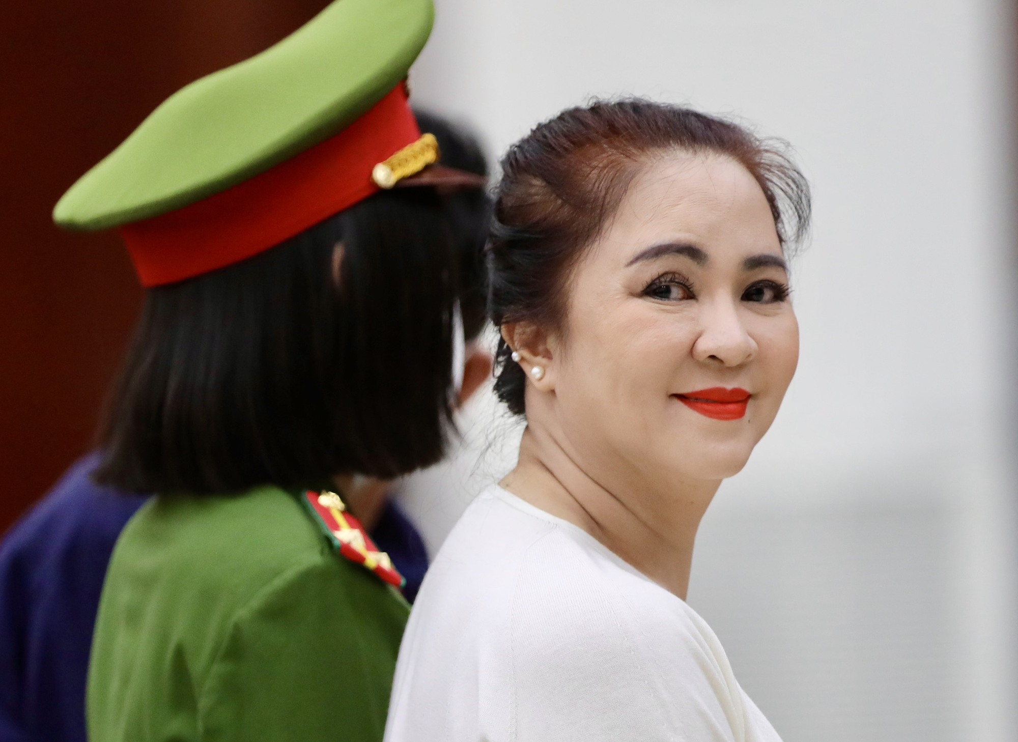 Hình ảnh bà Nguyễn Phương Hằng tại tòa sáng nay - Ảnh 10.