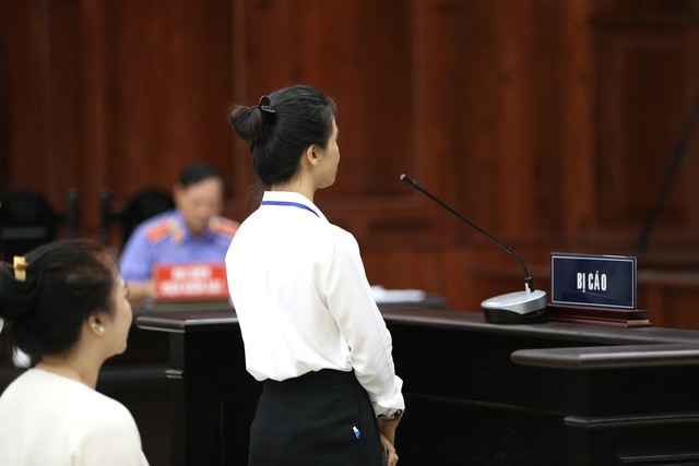 Hình ảnh bà Nguyễn Phương Hằng tại tòa sáng nay - Ảnh 8.