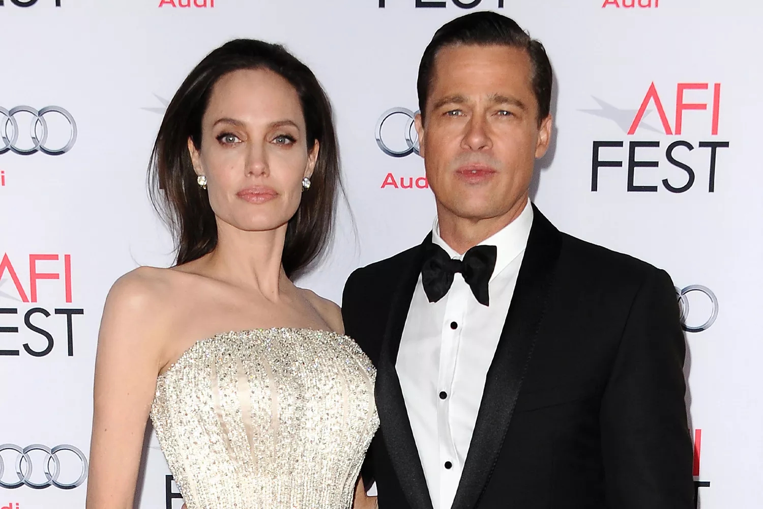 Angelina Jolie gây sốc khi tố Brad Pitt bạo hành, ép ký thỏa thuận bịt miệng- Ảnh 1.