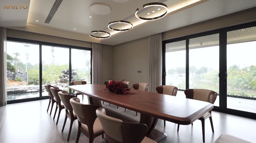 Siêu biệt thự sườn đồi 2.500m2 của đại gia bất động sản: Lưng tựa sơn, mặt hướng thủy, riêng TV đã 3 tỷ- Ảnh 10.