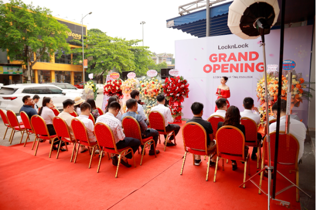 LocknLock khai trương cửa hàng nhượng quyền thứ 12 tại Hà Tĩnh - Ảnh 1. LocknLock khai trương cửa hàng nhượng quyền thứ 12 tại Hà Tĩnh - Ảnh 1.