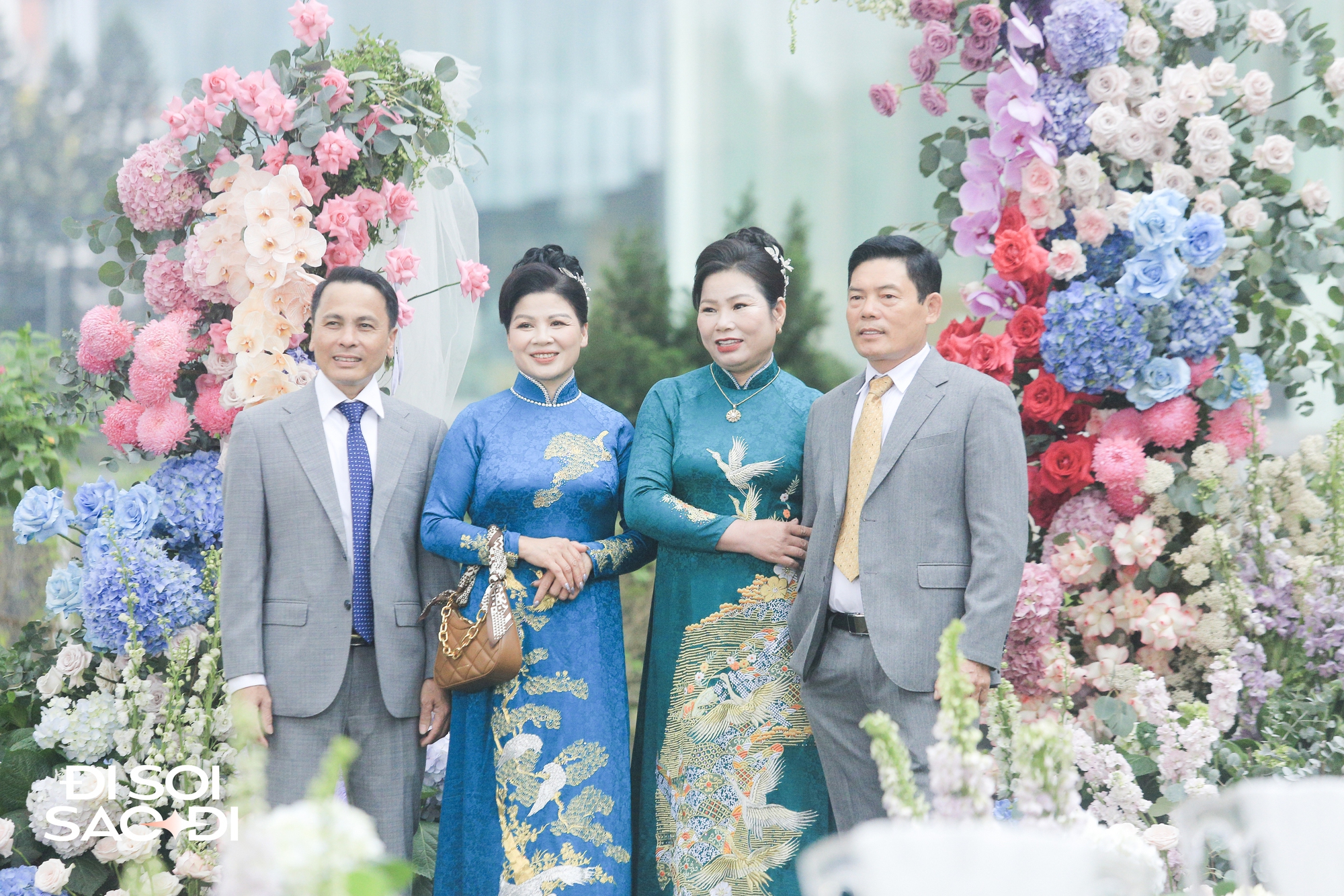 Mẹ bầu Doãn Hải My đọ sắc cùng ái nữ nhà đại gia Minh Nhựa ở đám cưới Quang Hải: Gấp đôi visual là đây - Ảnh 6.