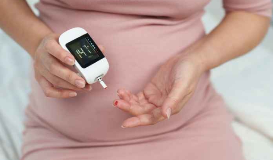 Chế độ ăn kiêng cho mẹ bầu bị tiểu đường thai kỳ - Ảnh 2.