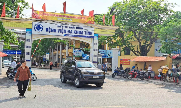 Thông tin bất ngờ vụ 1 người chết, nhiều người nhập viện sau khi ăn tiết canh dê- Ảnh 1.