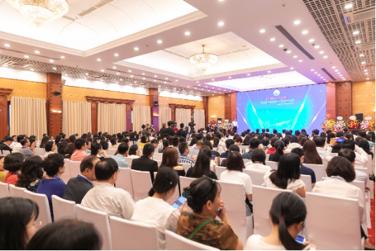 Giải pháp da liễu cải tiến mới được Ipretty Group mang đến Hội nghị Khoa học Bệnh viện Da liễu Hà Nội - Ảnh 3.