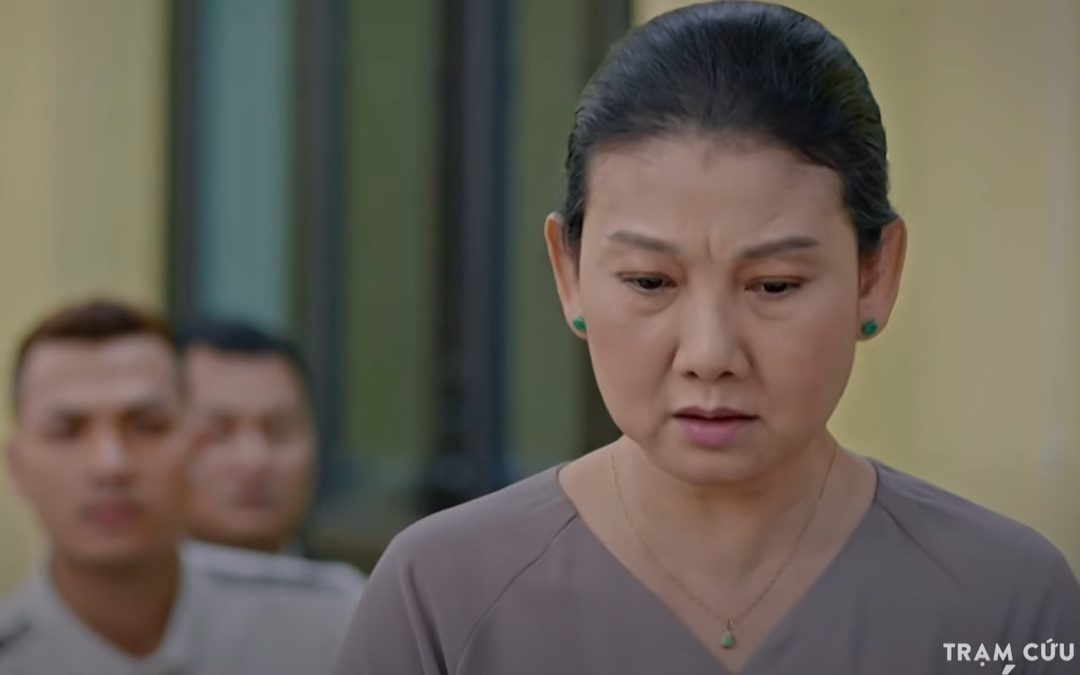 Trạm cứu hộ trái tim tập 30: Bà Xinh lật mặt với Hà trong phiên tòa khiến ai nấy chết lặng