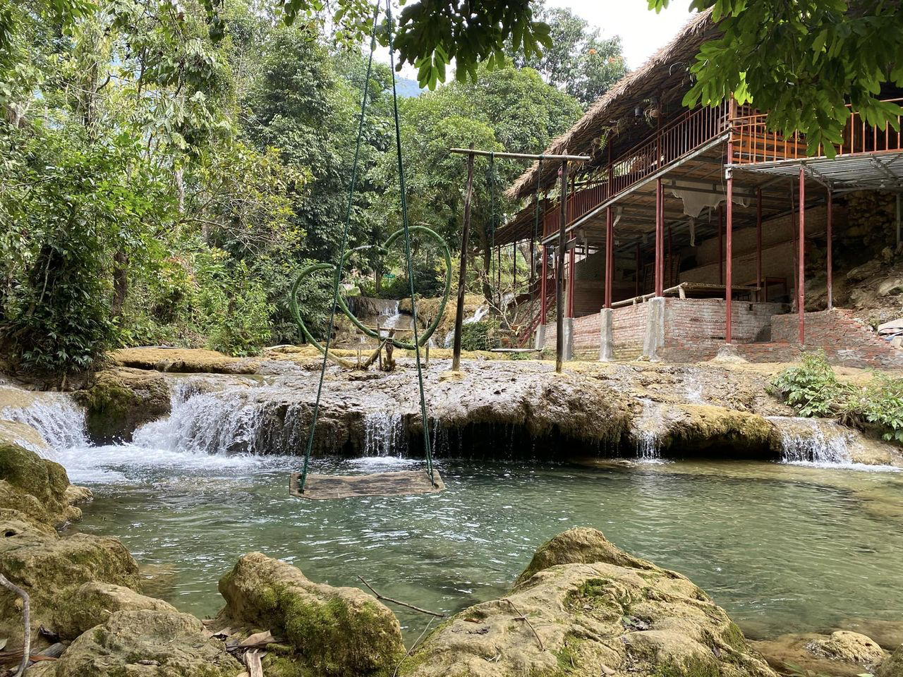Nằm trong khu bảo tồn thiên nhiên Pù Luông, 1 địa điểm là nàng thơ giữa đại ngàn” vừa dữ dội vừa dịu êm, chỉ cách Hà Nội 3 tiếng lái xe - Ảnh 7. Nằm trong khu bảo tồn thiên nhiên Pù Luông, 1 địa điểm là nàng thơ giữa đại ngàn” vừa dữ dội vừa dịu êm, chỉ cách Hà Nội 3 tiếng lái xe - Ảnh 7.