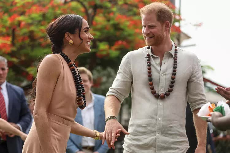 Harry tiết lộ kế hoạch tương lai với Meghan, hứa hẹn sẽ đi nhiều hơn để thực hiện mục đích của mình- Ảnh 1.