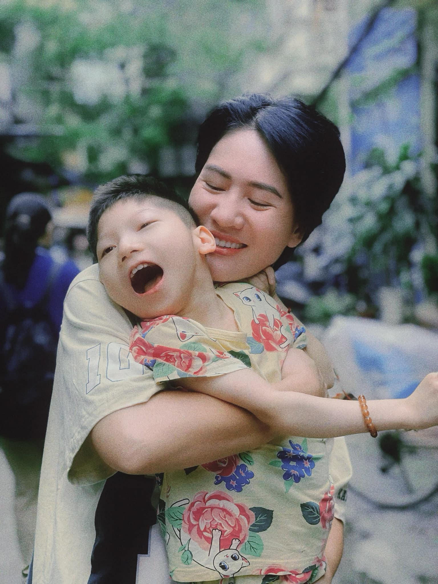 Diễn viên Việt làm mẹ đơn thân, 14 năm nuôi con bại não: Cuộc đời thăng trầm, biến cố vẫn luôn lạc quan- Ảnh 10.