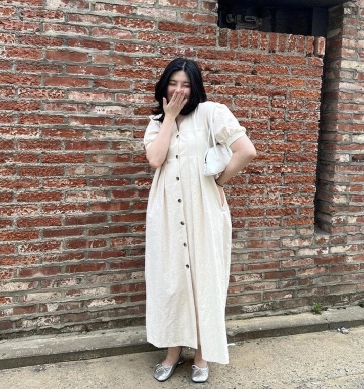 Phối đồ m&ugrave;a h&egrave; cho n&agrave;ng tr&ograve;n trịa - Ảnh 4.