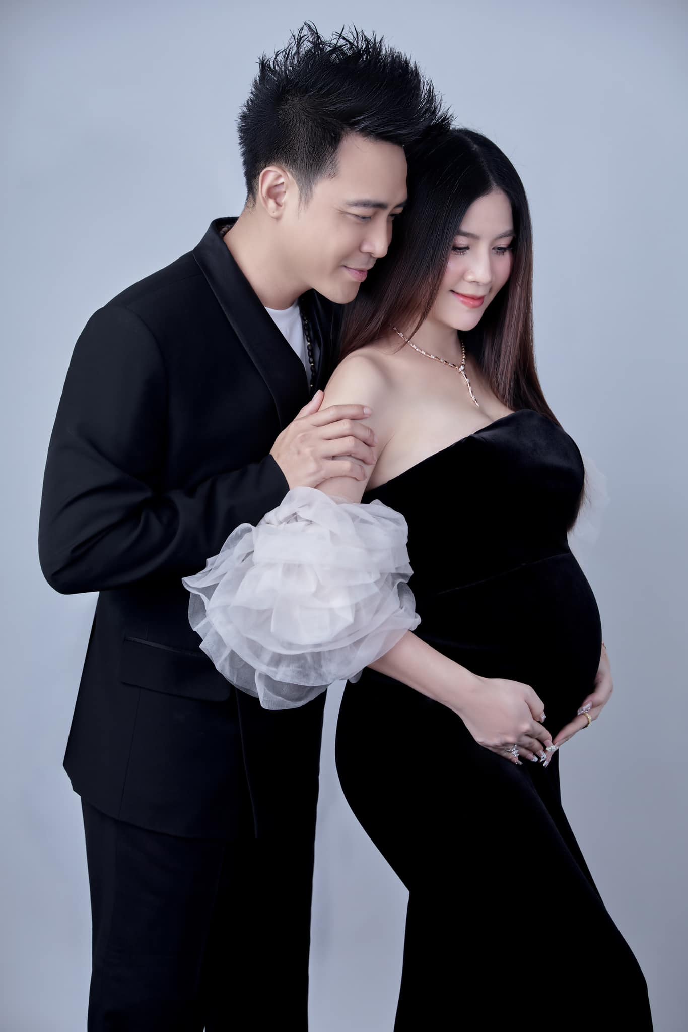 Diễn viên Kha Ly xác nhận đang mang thai 7 tháng sau 8 năm kết hôn - Ảnh 3.