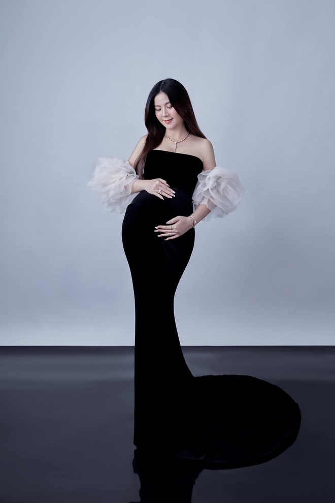 Diễn viên Kha Ly xác nhận đang mang thai 7 tháng sau 8 năm kết hôn - Ảnh 5.