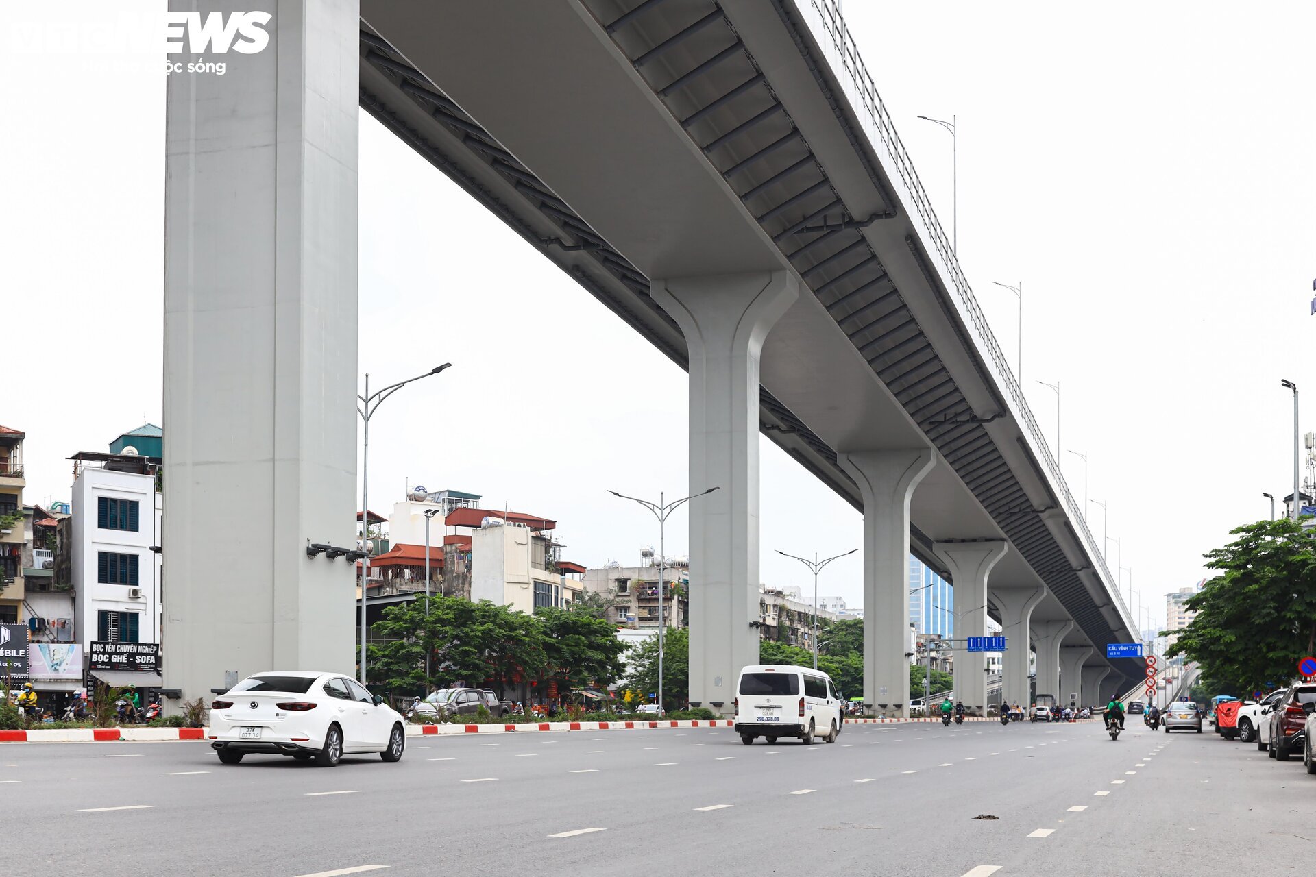 Những con đường &quot;đắt nhất hành tinh&quot; ở Hà Nội - Ảnh 15.