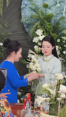 Hot: Cầu thủ Hồng Duy Pinky làm lễ ăn hỏi với bạn gái thạc sĩ, cô dâu xinh đẹp tinh tế chăm chồng từng chút một - Ảnh 4.