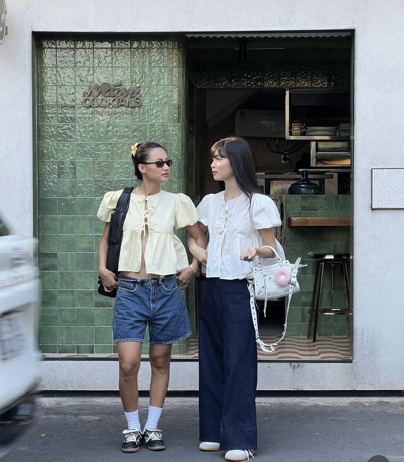 2 gái xinh hot nhờ serie lên đồ cho BFF: Thân nhau vì cùng chung năng lượng 2 gái xinh hot nhờ serie lên đồ cho BFF: Thân nhau vì cùng chung năng lượng