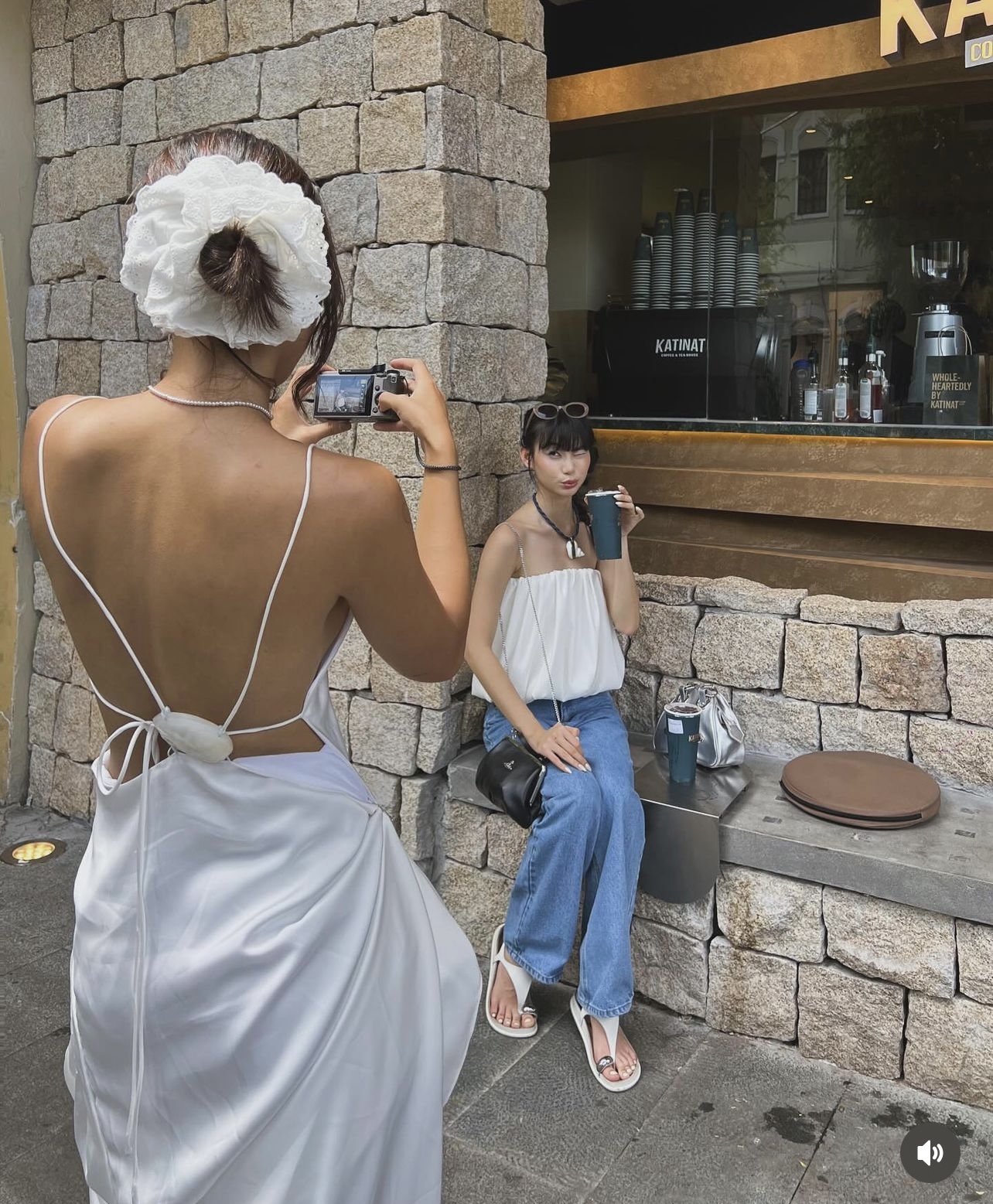 2 gái xinh hot nhờ serie lên đồ cho BFF: Thân nhau vì cùng chung năng lượng 2 gái xinh hot nhờ serie lên đồ cho BFF: Thân nhau vì cùng chung năng lượng