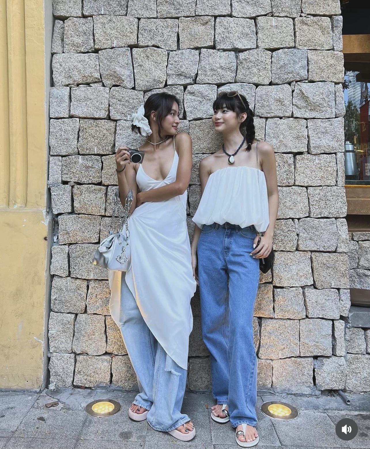 2 gái xinh hot nhờ serie lên đồ cho BFF: Thân nhau vì cùng chung năng lượng 2 gái xinh hot nhờ serie lên đồ cho BFF: Thân nhau vì cùng chung năng lượng