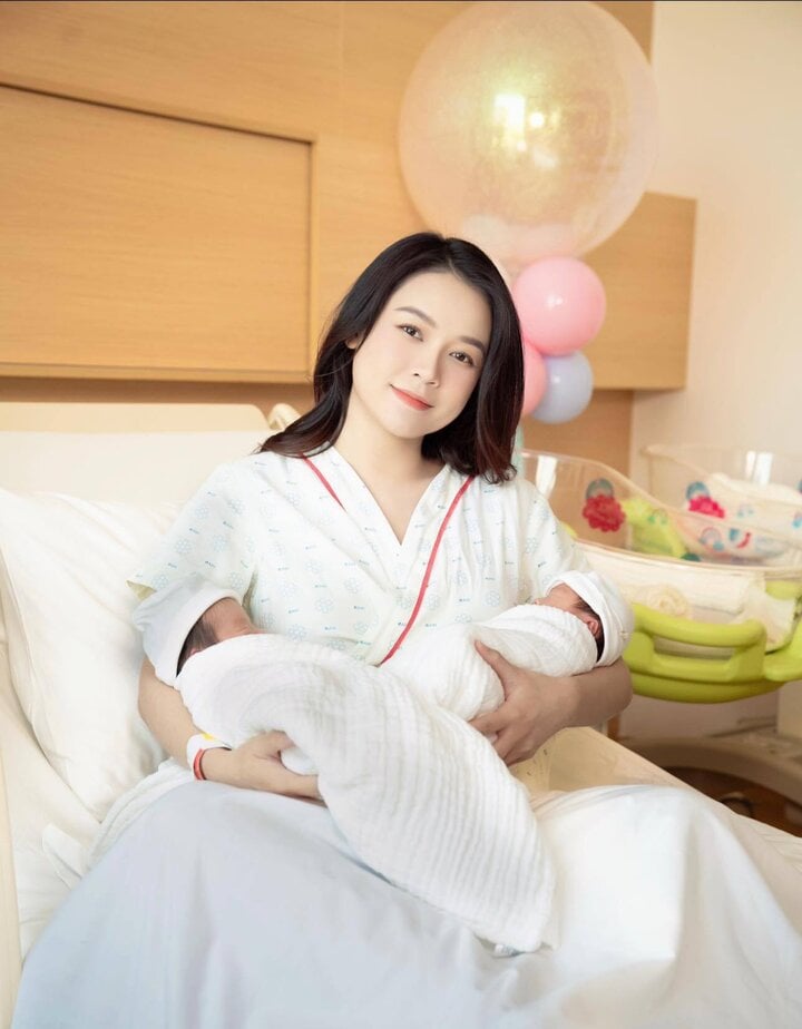 Sam: T&ocirc;i chớm trầm cảm sau sinh, chồng liền bỏ hết c&ocirc;ng việc để ở b&ecirc;n - Ảnh 2.