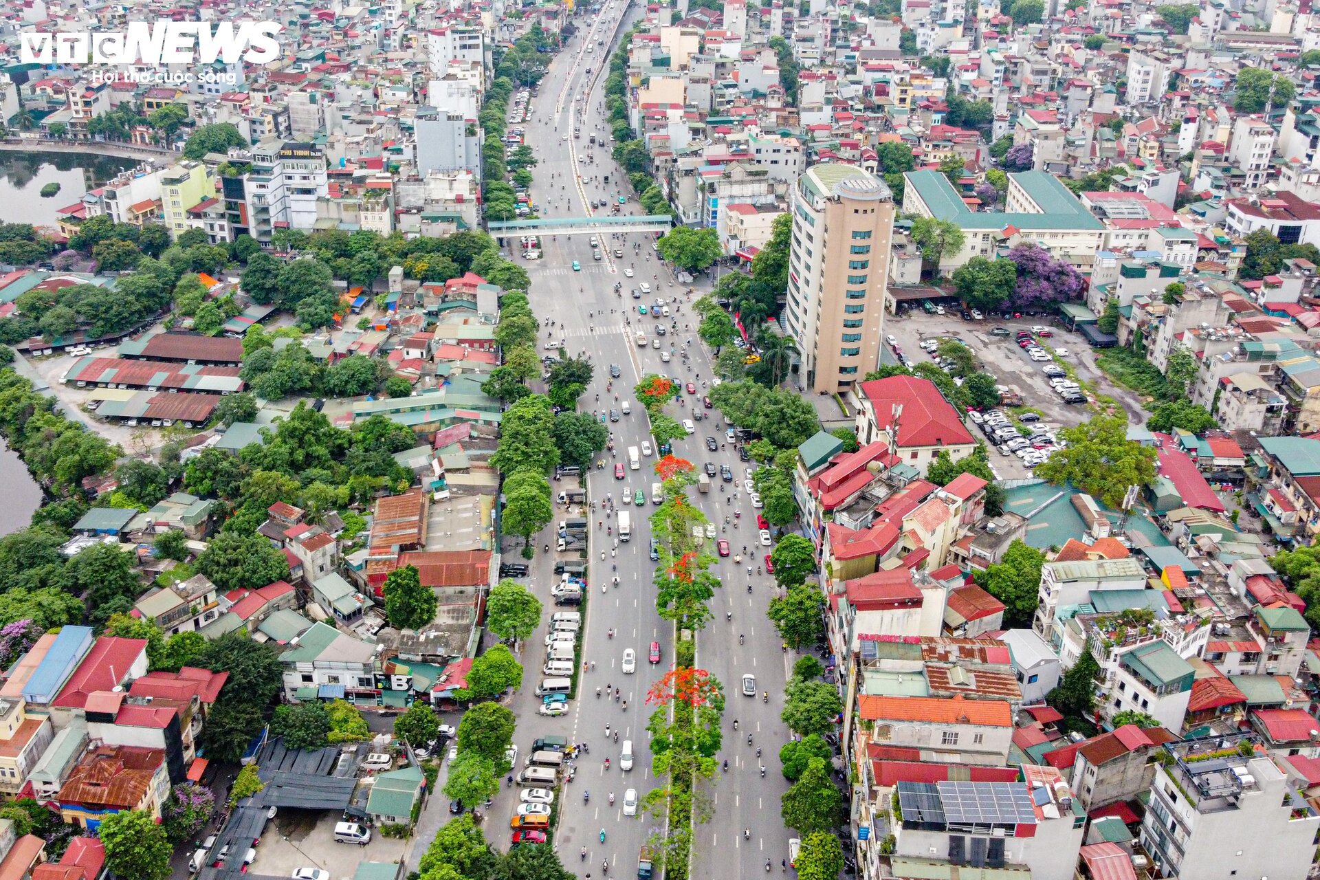 Những con đường &quot;đắt nhất hành tinh&quot; ở Hà Nội - Ảnh 5.