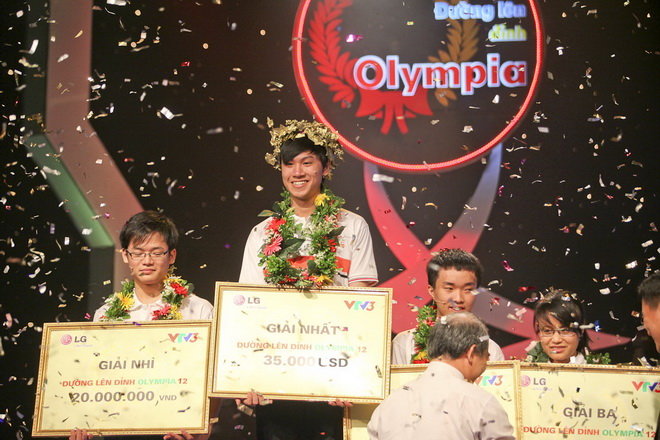 12 năm trước, Chung kết Olympia từng dính tranh cãi "cực căng": Fanpage bị bão phẫn nộ, lời giải thích của BTC sau đó khiến netizen "sốc" - Ảnh 3. 12 năm trước, Chung kết Olympia từng dính tranh cãi "cực căng": Fanpage bị bão phẫn nộ, lời giải thích của BTC sau đó khiến netizen "sốc" - Ảnh 3.