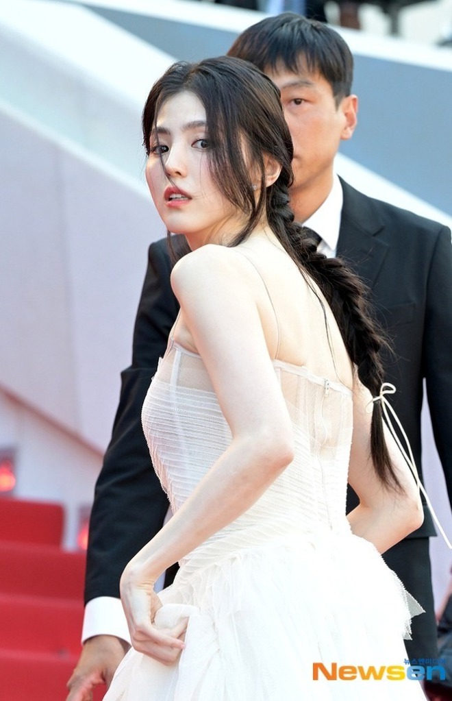 Han So Hee bị truyền thông quốc tế ghẻ lạnh ở Cannes, so với Yoona đúng là &quot;một trời một vực&quot;? - Ảnh 7.