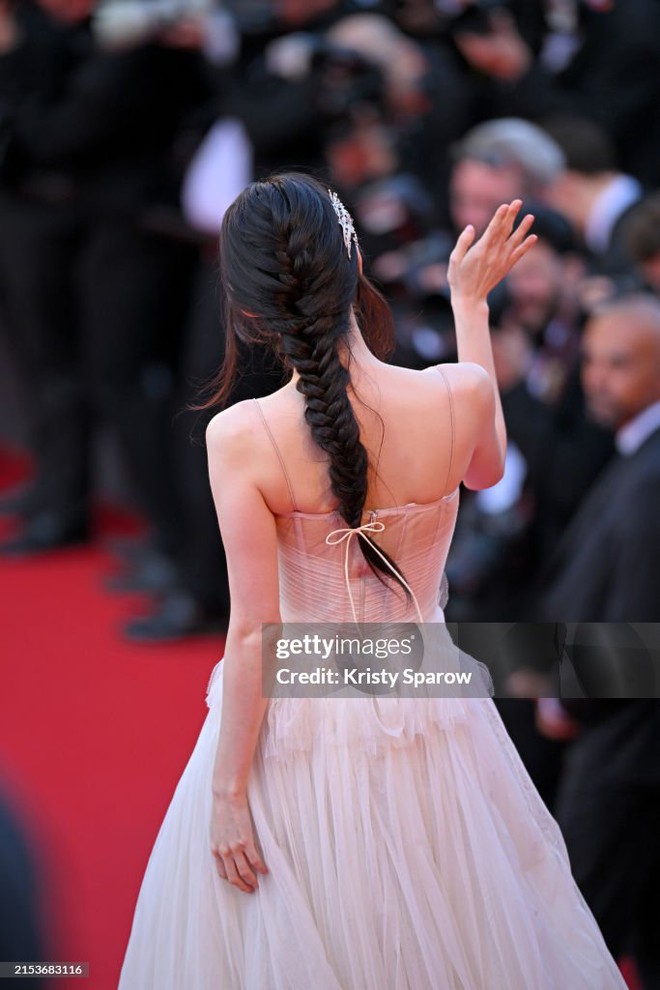 Han So Hee bị truyền thông quốc tế ghẻ lạnh ở Cannes, so với Yoona đúng là &quot;một trời một vực&quot;? - Ảnh 4.