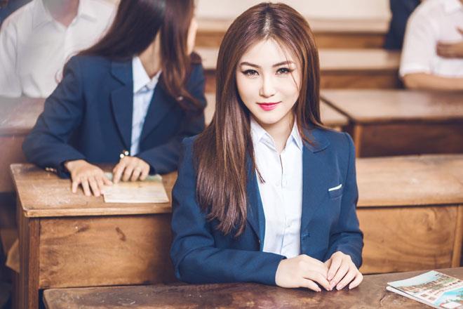 "Cheap moment" với thần tượng qua loạt đại học danh tiếng: Nơi nào cũng như phim trường, cứ check-in là có ảnh đẹp- Ảnh 1. "Cheap moment" với thần tượng qua loạt đại học danh tiếng: Nơi nào cũng như phim trường, cứ check-in là có ảnh đẹp- Ảnh 1.