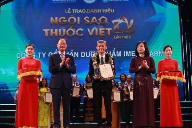 Imexpharm vinh dự nhận giải thưởng Ngôi Sao Thuốc Việt lần thứ II, khẳng định vị thế hàng đầu về chất lượng EU-GMP tại Việt Nam - Ảnh 1. Imexpharm vinh dự nhận giải thưởng Ngôi Sao Thuốc Việt lần thứ II, khẳng định vị thế hàng đầu về chất lượng EU-GMP tại Việt Nam - Ảnh 1.