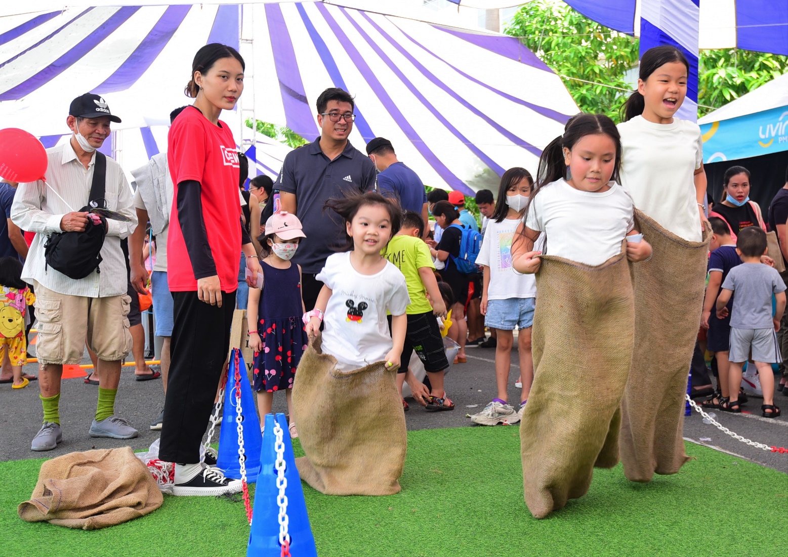 Ngày hội Phú Mỹ Hưng hướng về trẻ em lần 13 – 2024 “Lễ hội mùa hè – chơi để học”