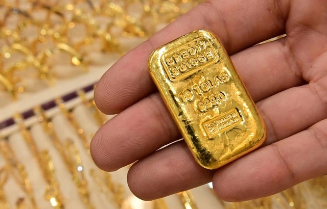 Quẹt thẻ hơn 5 tỷ đồng để mua vàng, 3 nam thanh niên bị cảnh sát bắt giữ: Phanh phui đường dây tội phạm quy mô lớn - Ảnh 2.