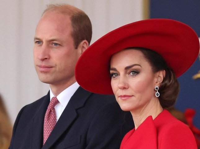 Kate Middleton chưa dám trở lại - Ảnh 1.