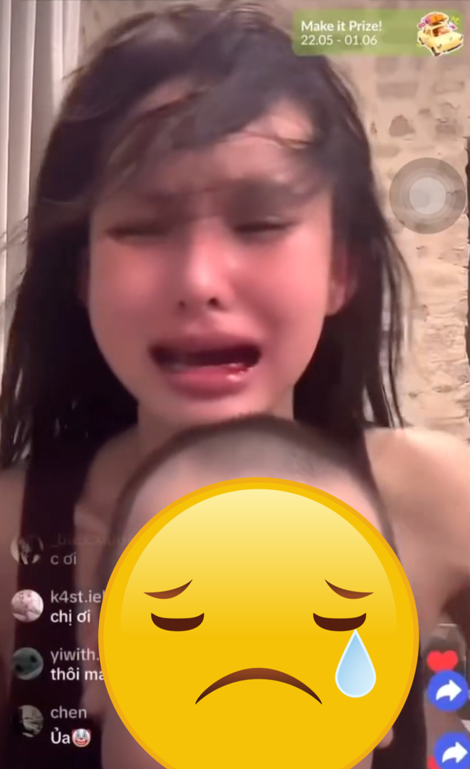 Lâm Minh miệng chảy máu, ôm con khóc trên livestream - Ảnh 1.