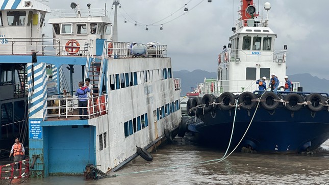 Phà chở khách du lịch ra Cát Bà gặp sự cố: Hoạt động 21 năm, đã hết khấu hao - Ảnh 2.