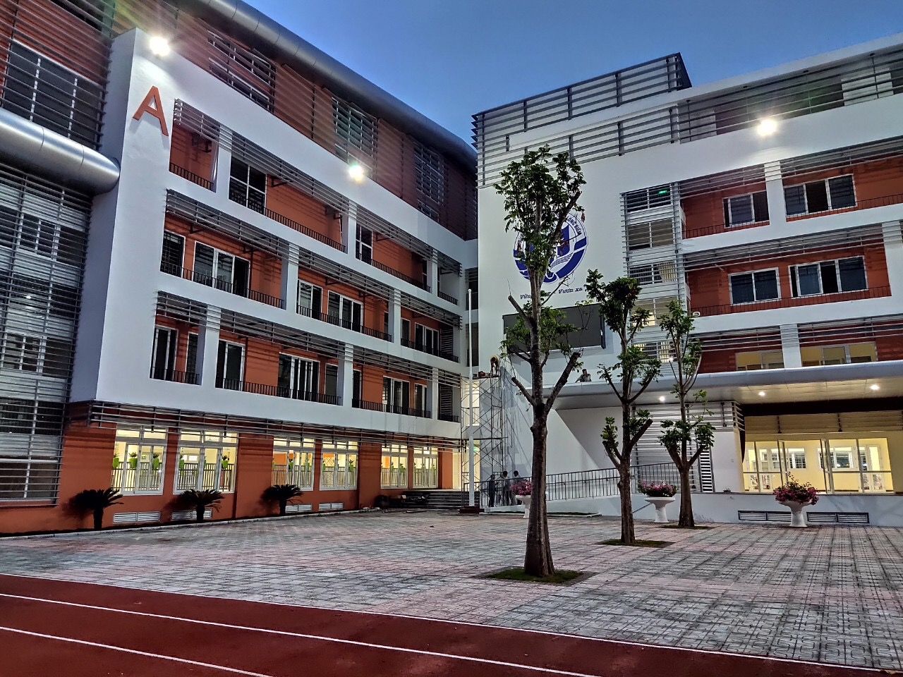Một trường cấp 2 công lập ở Hà Nội 