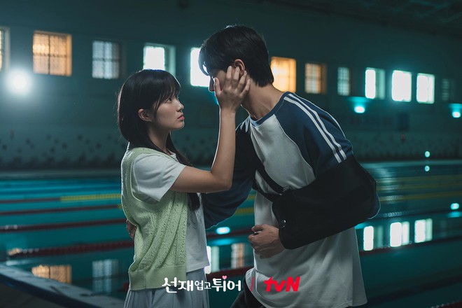 HOT: Nữ chính Cõng Anh Mà Chạy chính thức lên tiếng về tin hẹn hò nam thần Byeon Woo Seok, hé lộ cảm xúc khi &quot;chạy KPI&quot; hôn - Ảnh 12.