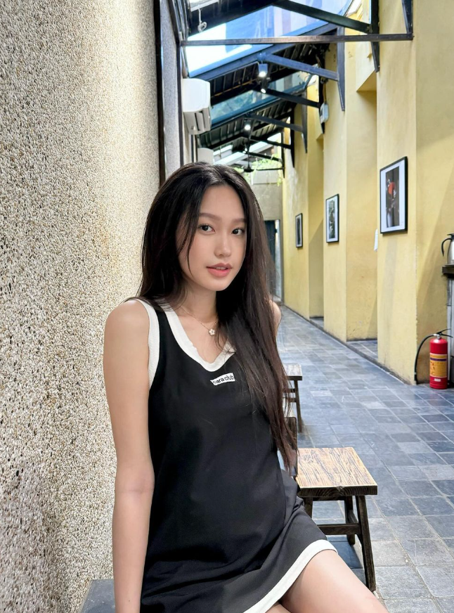 Soi đồ local brand hội sành điệu Việt diện tuần qua: Rẻ nhất là áo của Tiểu Vy, Đỗ Hà với giá chưa đến 300.000đ- Ảnh 13.