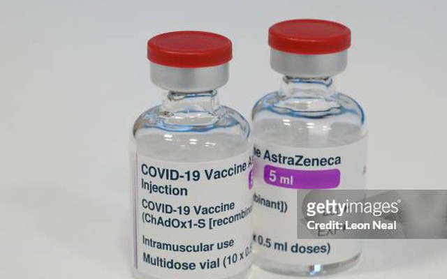 AstraZeneca thừa nhận vaccine COVID-19 có thể gây tác dụng phụ hiếm gặp dẫn đến cục máu đông