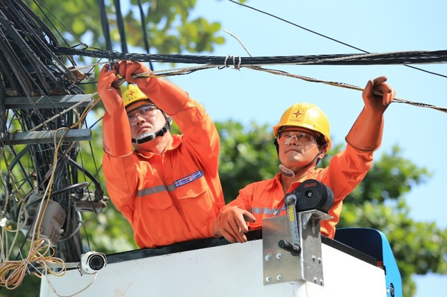 Ngành điện lý giải nguyên nhân hoá đơn tiền điện tháng 4 tại TPHCM tăng đột biến - Ảnh 3.