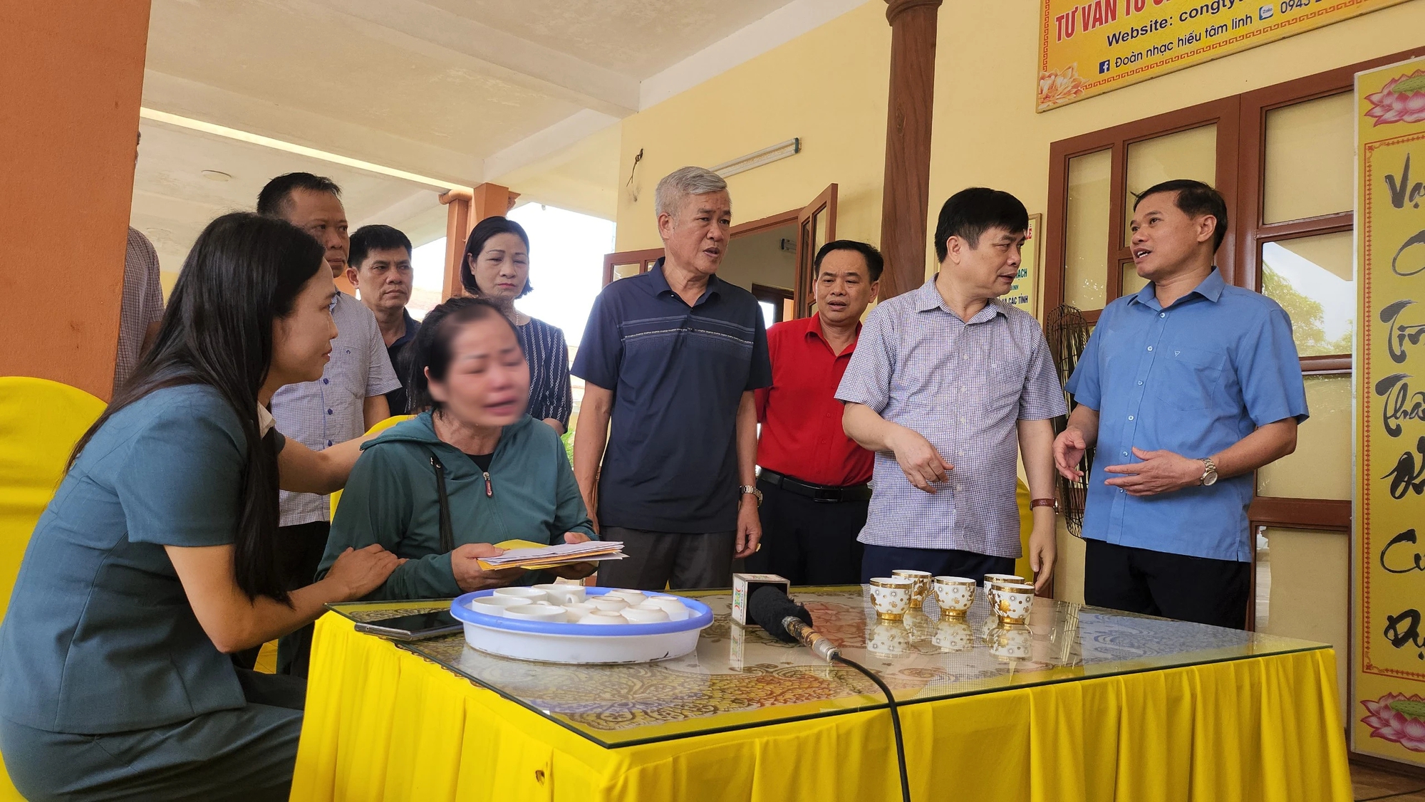 Vụ bé 5 tuổi tử vong do bị bỏ quên trên xe đưa đón: Xảy ra vào ngày tổng kết năm học- Ảnh 1.