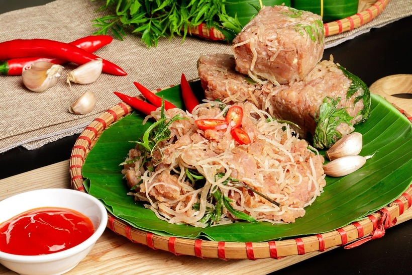 Bật mí công thức làm món nem thính bì heo ngon khó cưỡng - Ảnh 2.