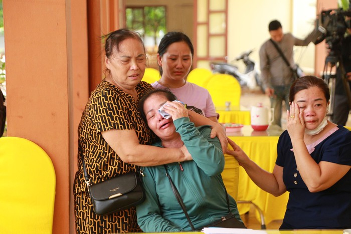 Người thân xót xa khi bé 5 tuổi tử vong do bị bỏ quên trên xe đưa đón: Cháu ngoan ngoãn, thông minh và có tính tự lập - Ảnh 2.