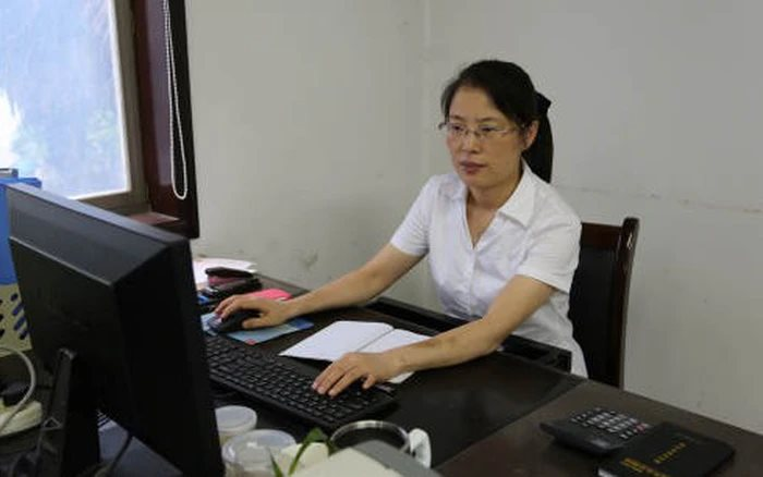 Nữ kế toán từ chối chuyển khoản 9,4 tỷ đồng cho vợ sếp, còn âm thầm báo cảnh sát: Vài ngày sau bất ngờ được công ty khen thưởng - Ảnh 1. Nữ kế toán từ chối chuyển khoản 9,4 tỷ đồng cho vợ sếp, còn âm thầm báo cảnh sát: Vài ngày sau bất ngờ được công ty khen thưởng - Ảnh 1.
