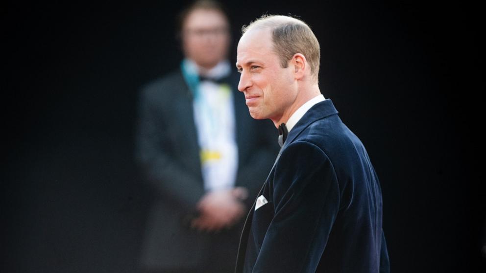 Thân vương William lo ngại Vua Charles làm việc quá sức, không có ý định gặp em trai Harry- Ảnh 1.