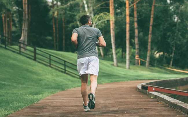Nghiên cứu 7.000 người sống thọ phát hiện 1 môn thể thao kéo dài tuổi thọ, hạ đường huyết hiệu quả: Tập luyện chăm chỉ còn giúp thể lực sung mãn- Ảnh 2.