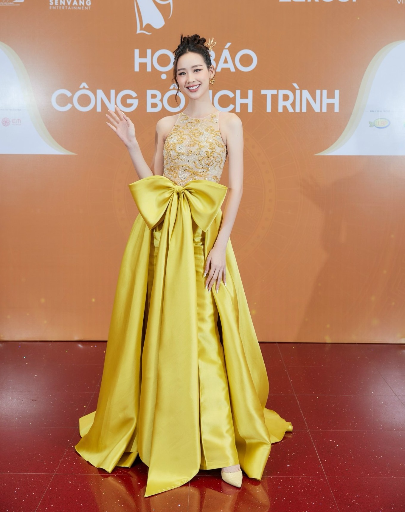 Hoa hậu Quốc gia Việt Nam:  Đỗ Thị Hà rạng rỡ giữa tin đồn sắp cưới, Hoa hậu Thuỳ Tiên khoe visual sáng bừng- Ảnh 2.