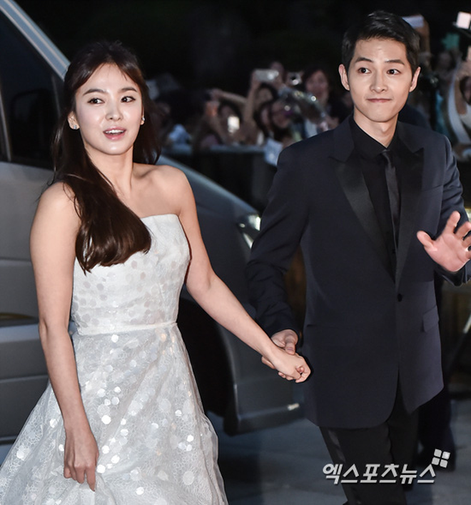 Song Hye Kyo - Song Joong Ki qua 8 mùa Baeksang: 2016 tổ chức &quot;đám cưới sớm&quot;, 2024 đụng độ &quot;sượng trân&quot; sau vụ ly hôn ồn ào - Ảnh 5.