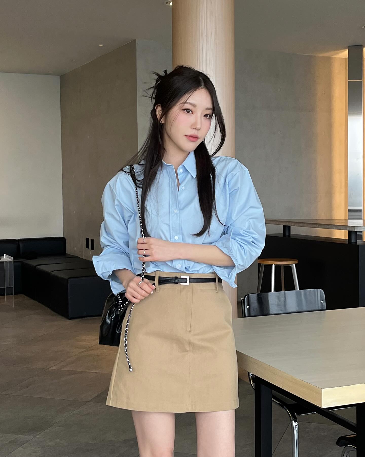 Tham khảo Park Min Young những set váy ngắn trẻ trung cho tuổi U40 - Ảnh 10.
