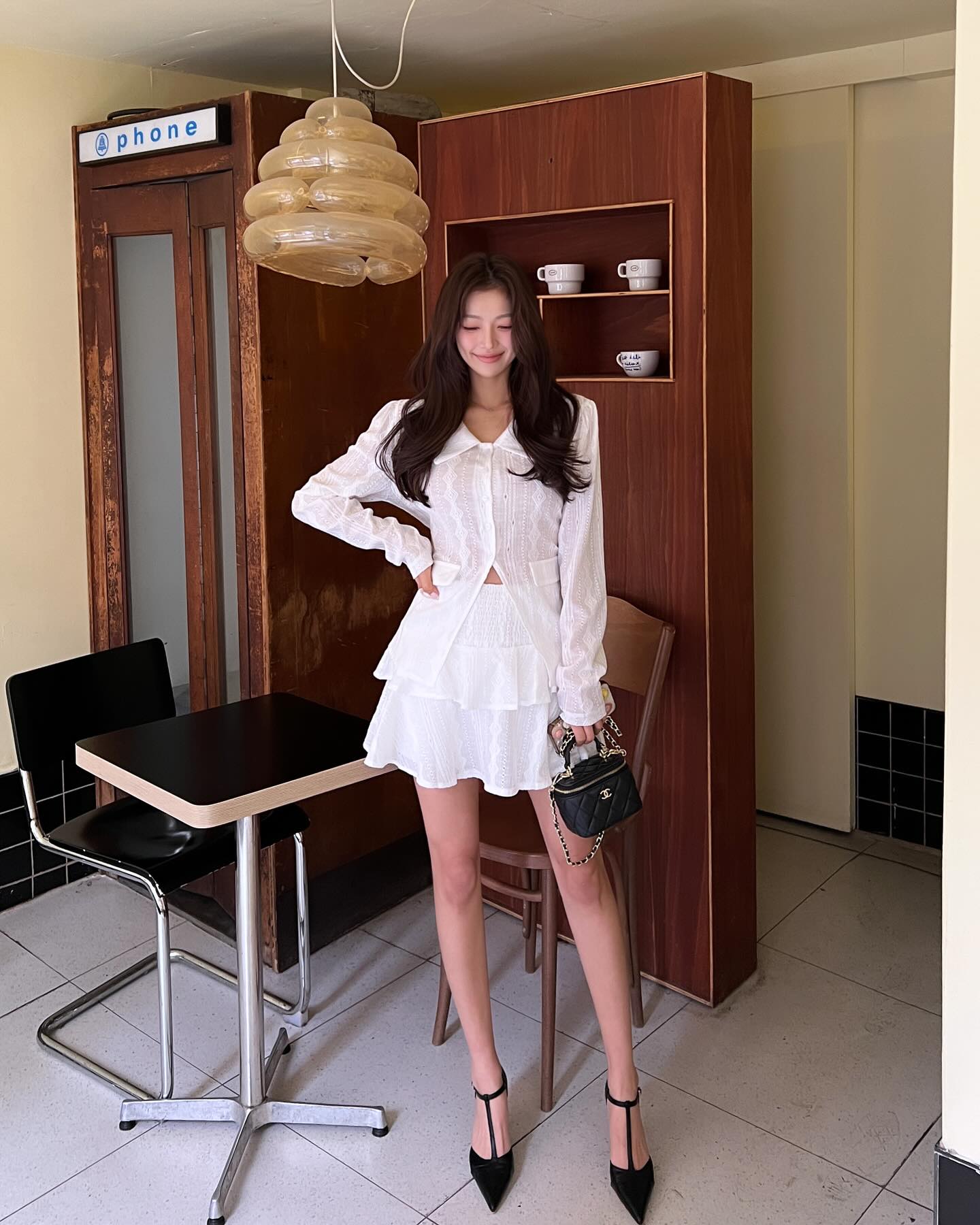 Tham khảo Park Min Young những set váy ngắn trẻ trung cho tuổi U40 - Ảnh 8.