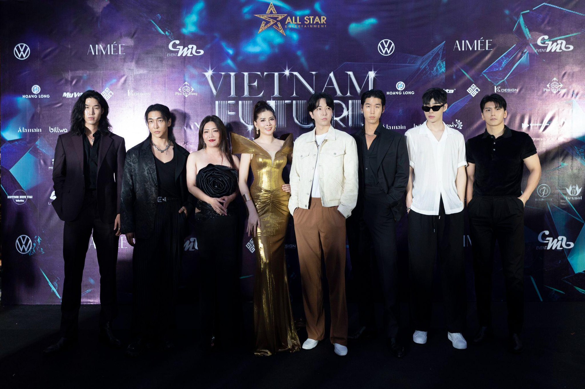 Vietnam Future Fashion Show 2024 khép lại cùng nhiều dấu ấn- Ảnh 2. Vietnam Future Fashion Show 2024 khép lại cùng nhiều dấu ấn- Ảnh 2.