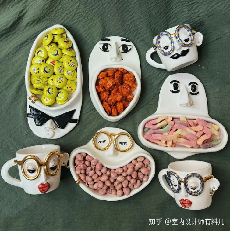 lãng phí tiền bạc